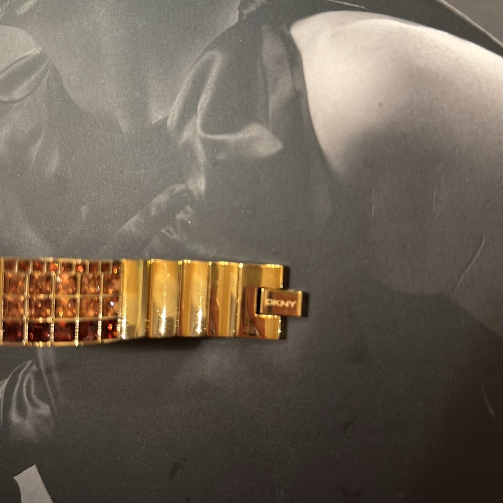 Dkny Watch. - image 2